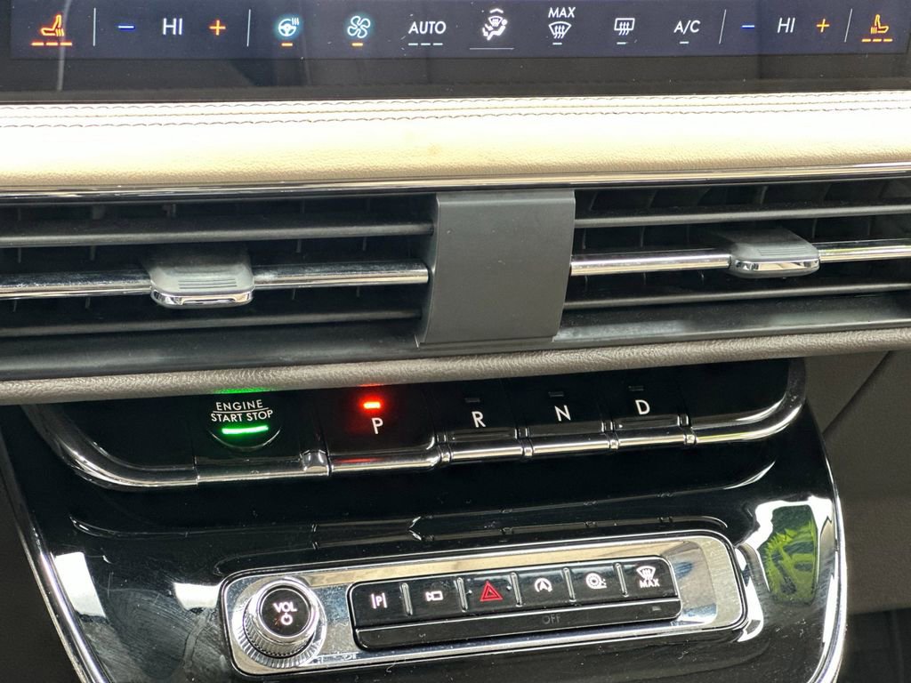 Certified 2023 Lincoln Corsair Reserve w/ Equipment Group 201A image 22