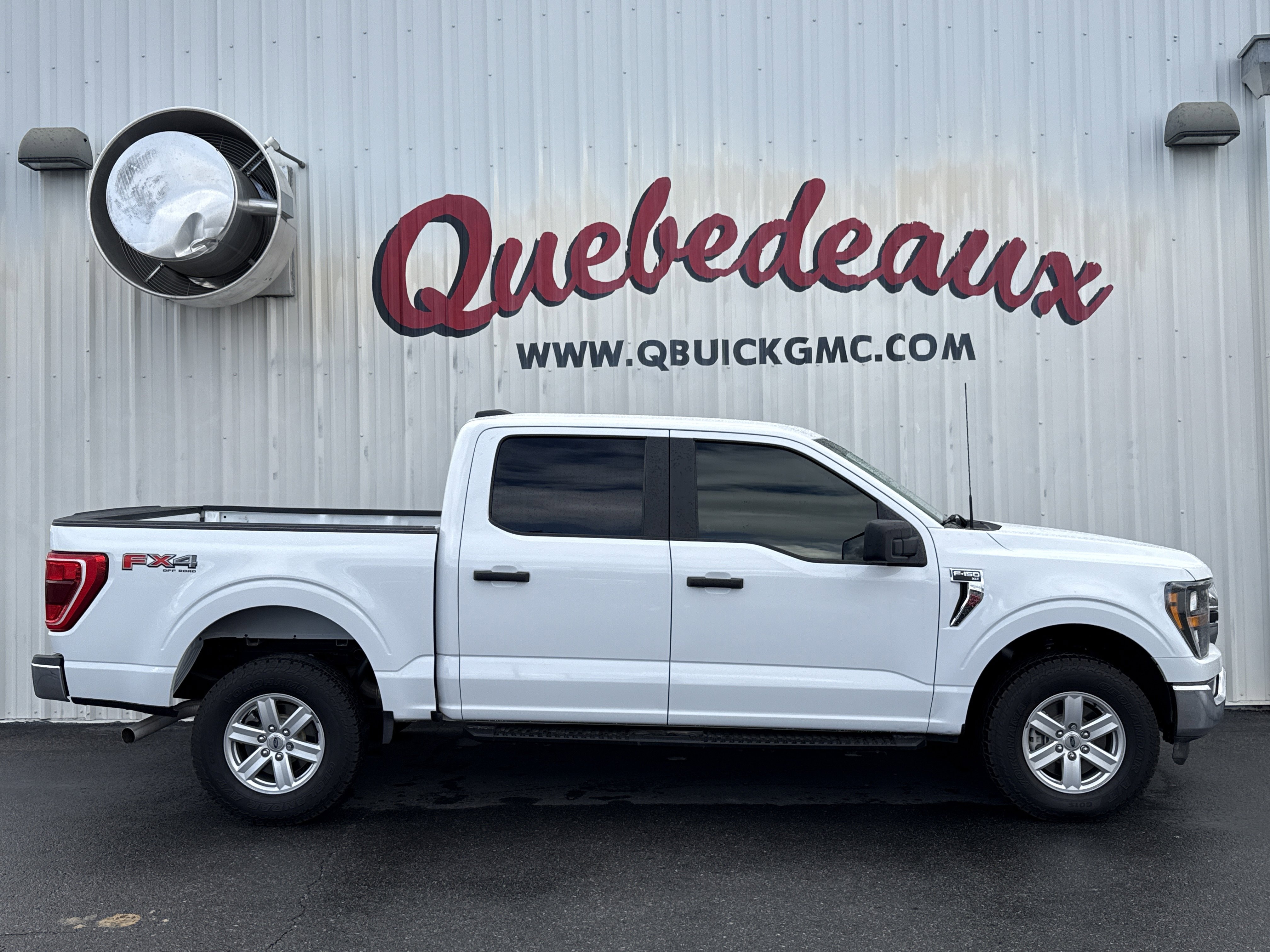 Used 2023 Ford F150 XLT w/ Trailer Tow Package image 31