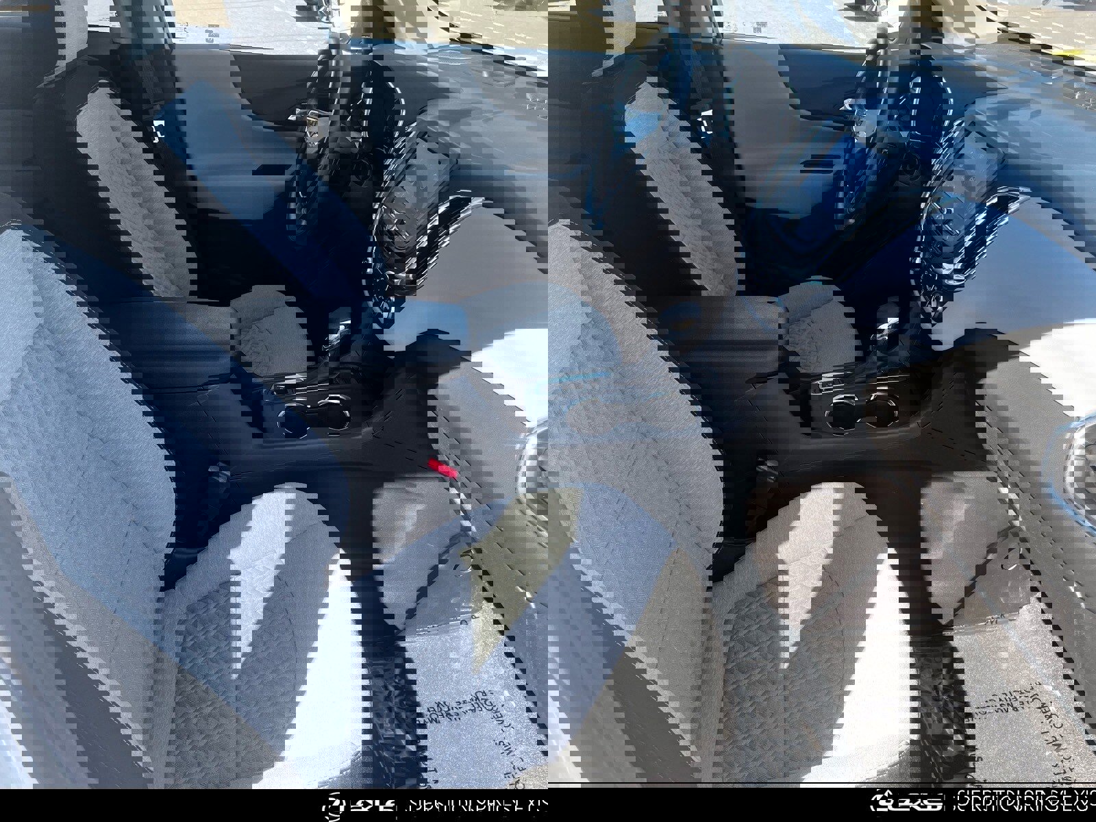 Used 2022 Chevrolet Equinox LS w/ LS Convenience Package image 23