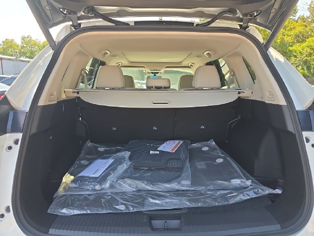 New 2026 Nissan Rogue Dark Armor FWD image 15