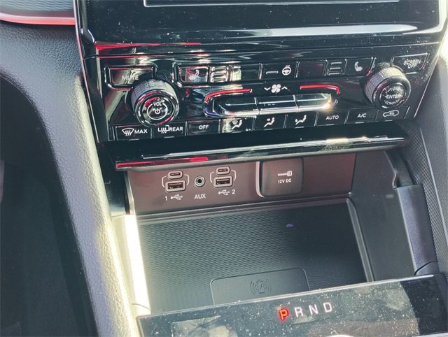 New 2025 Jeep Grand Cherokee Altitude image 24