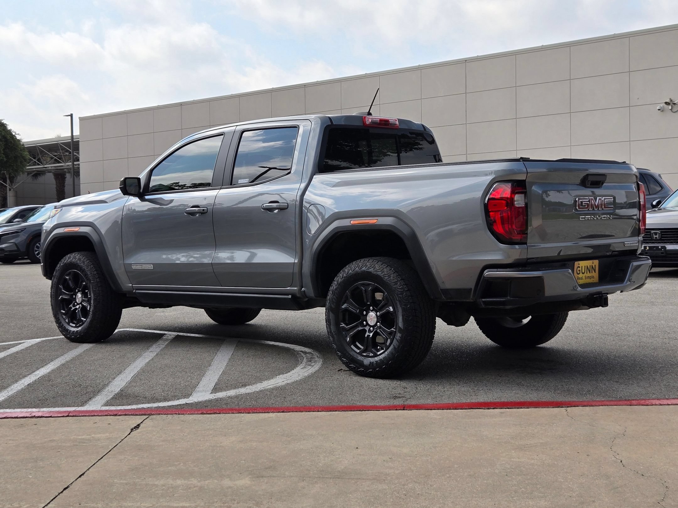 Used 2023 GMC Canyon Elevation w/ Convenience Package RWD image 5