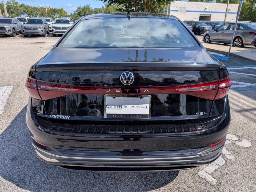 Used 2026 Volkswagen Jetta SEL FWD image 5