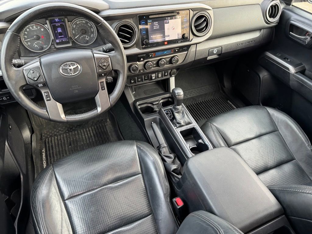 Used 2019 Toyota Tacoma TRD Off-Road AWD/4WD image 4