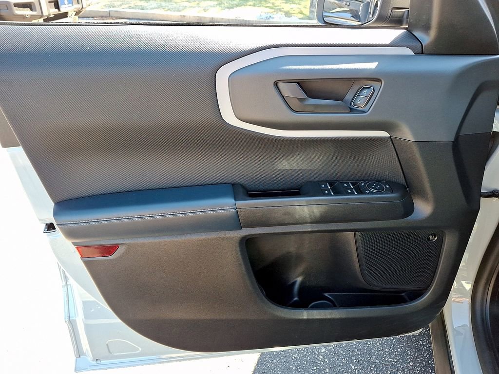 Used 2022 Ford Bronco Sport Outer Banks w/ Tech Package image 14