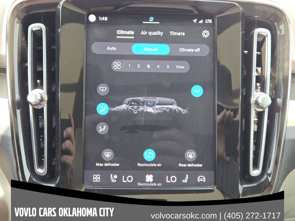 Certified 2023 Volvo XC40 B4 Plus w/ Driver Assist Package FWD image 21