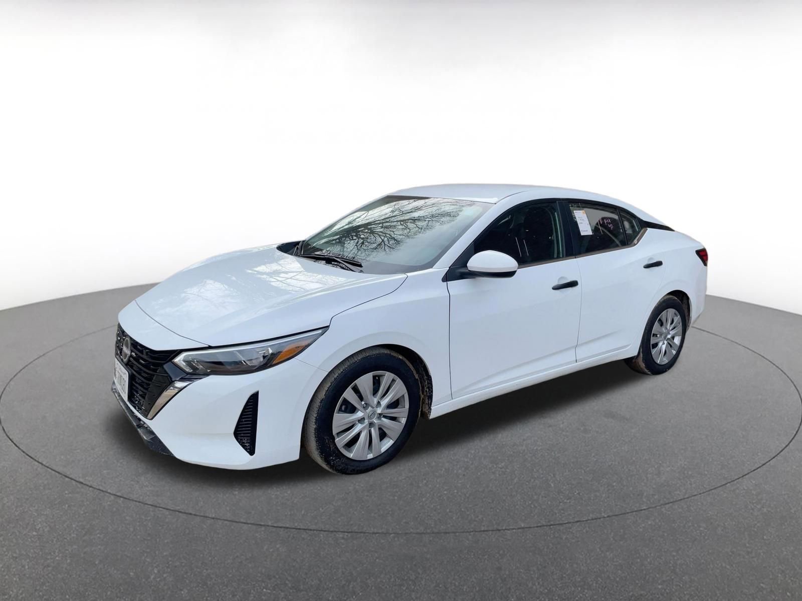 Used 2025 Nissan Sentra S image 6