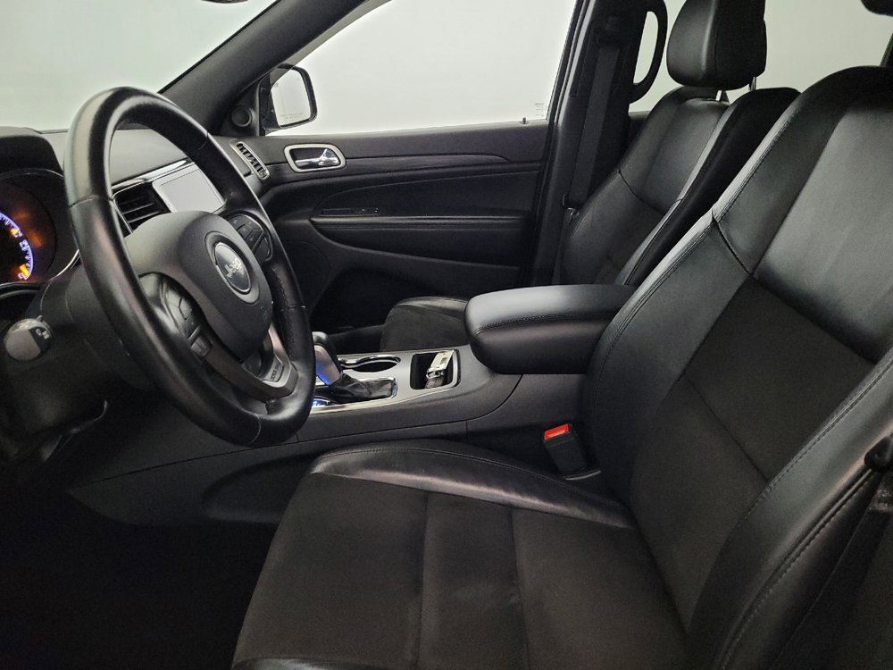 Used 2020 Jeep Grand Cherokee Altitude AWD/4WD image 17
