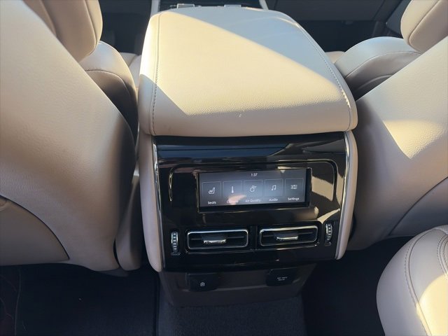 Used 2023 Lincoln Aviator Reserve w/ Equipment Group 201A image 13