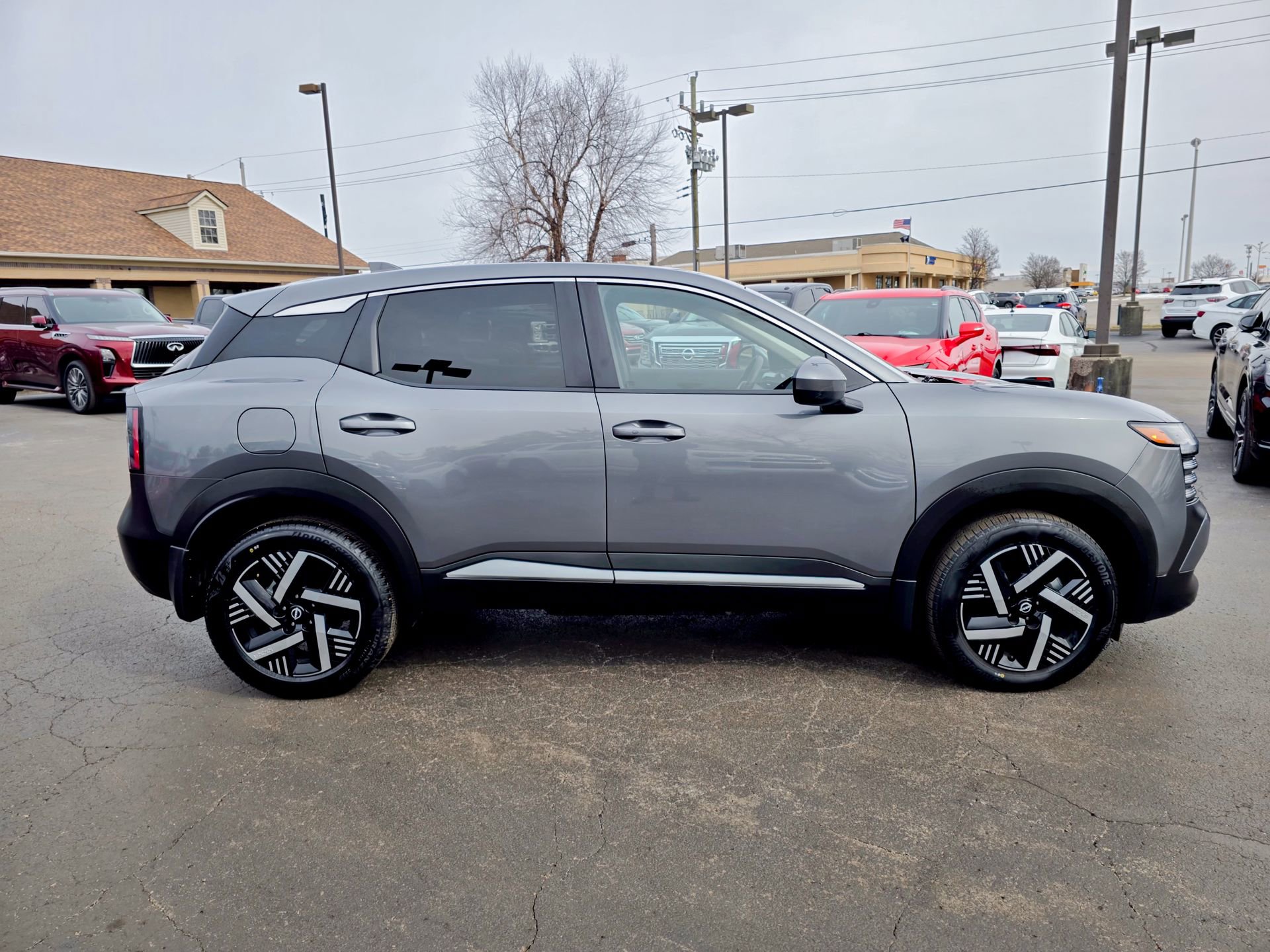 Used 2025 Nissan Kicks SV image 21