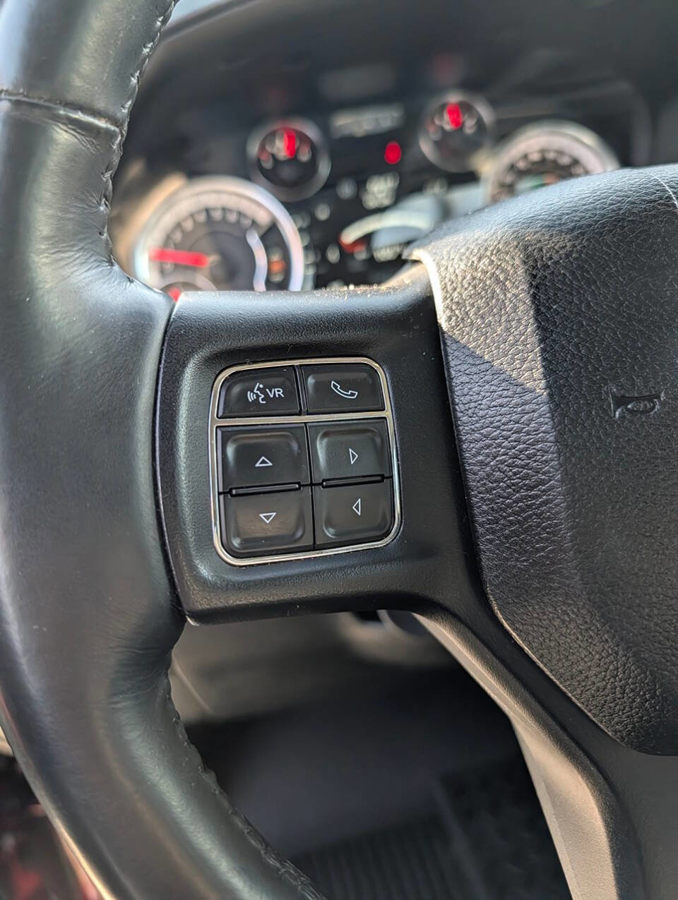 Used 2018 RAM 1500 Sport w/ Sport Premium Group AWD/4WD image 17