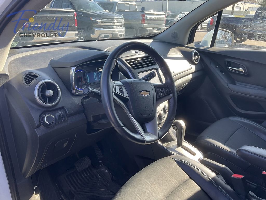 Used 2015 Chevrolet Trax LT w/ LT Plus Package AWD/4WD image 11