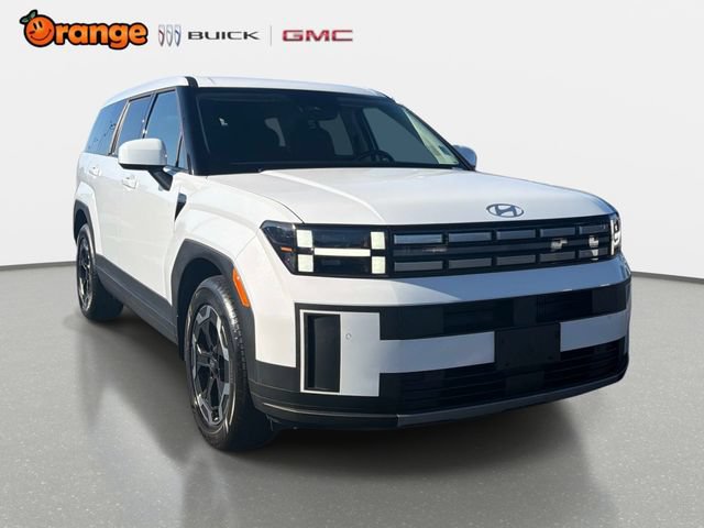 Used 2025 Hyundai Santa Fe SE FWD image 1