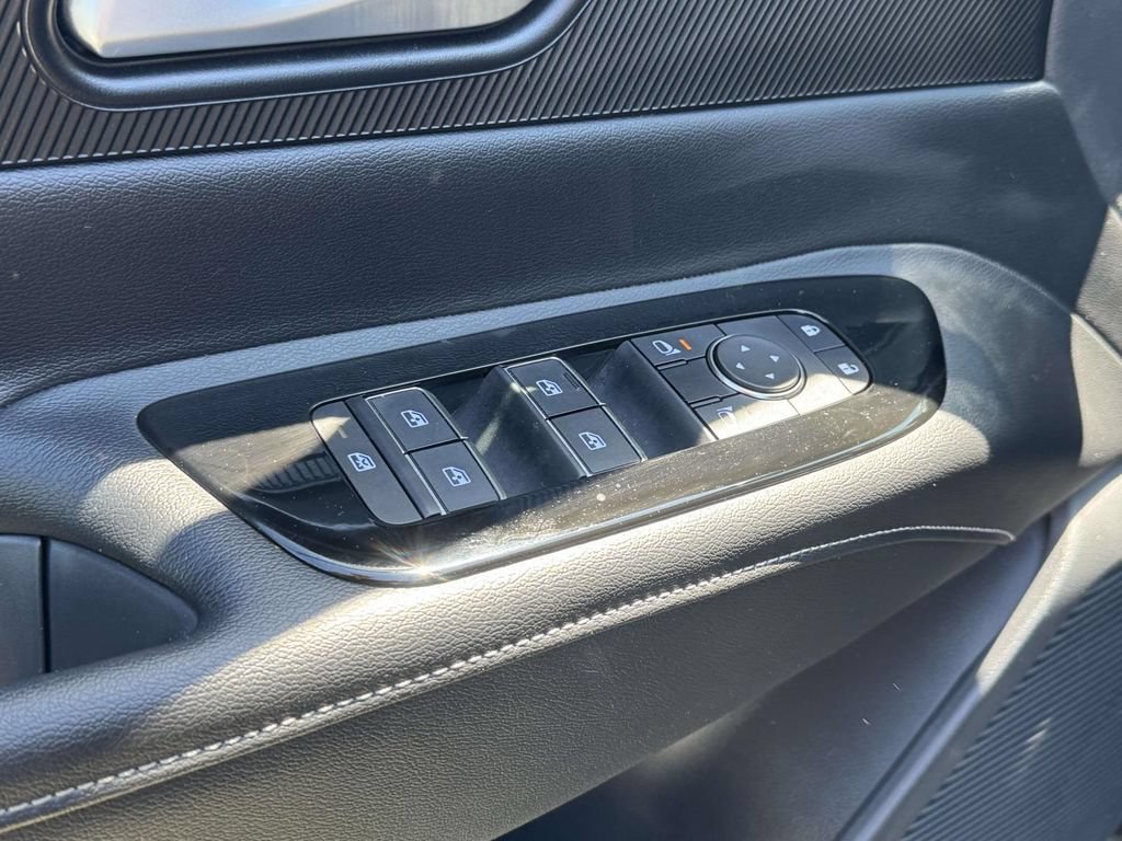 Certified 2025 Nissan Murano SV AWD/4WD image 18