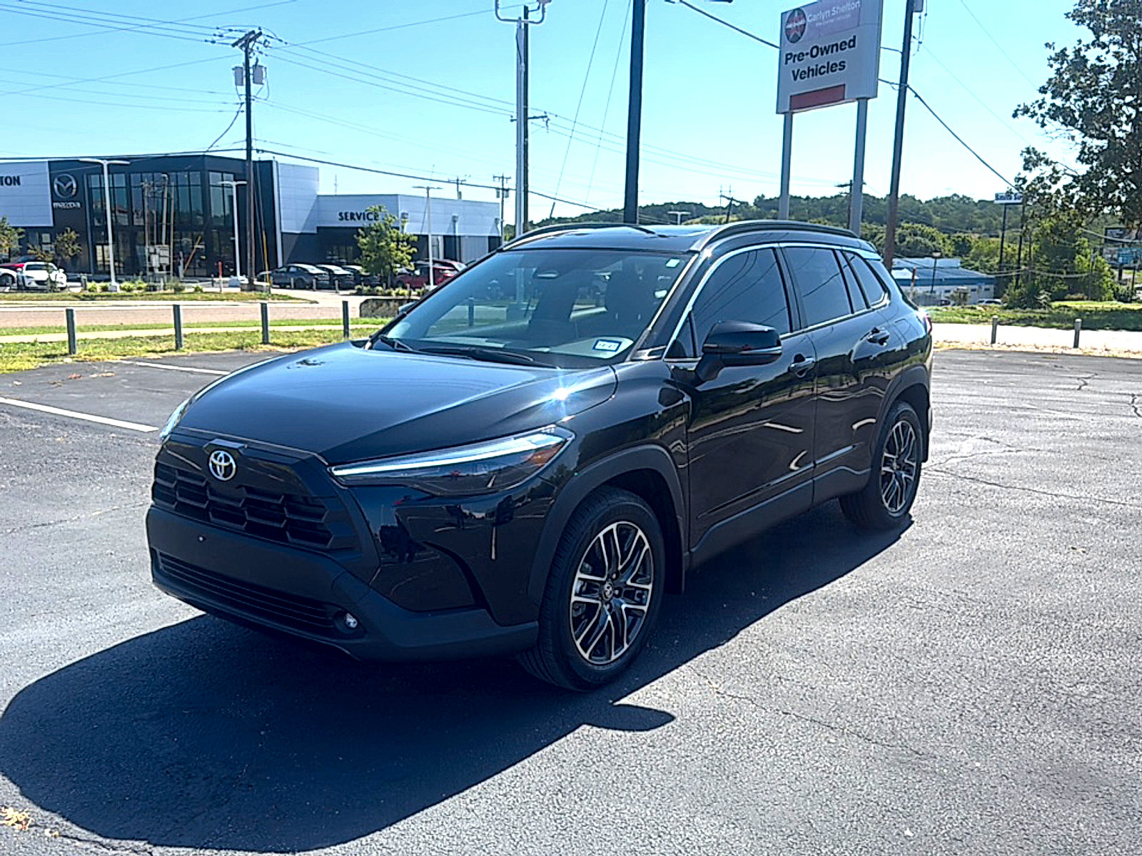 Used 2026 Toyota Corolla Cross XLE w/ Convenience Package AWD/4WD image 2