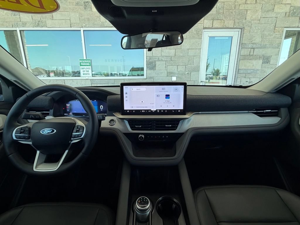 New 2026 Ford Explorer Active w/ Active Comfort Package RWD image 24