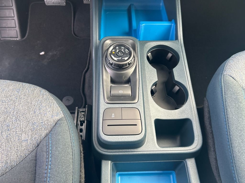 New 2025 Ford Maverick XLT image 18