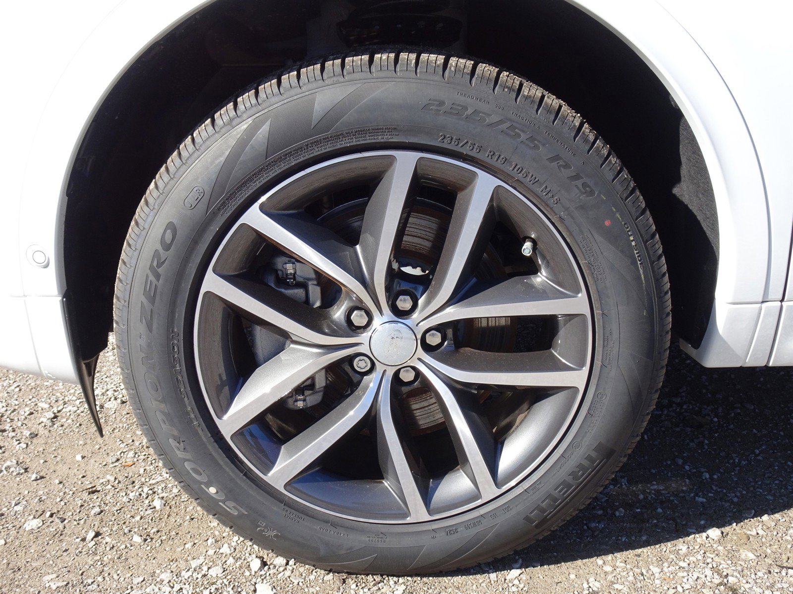 New 2025 Land Rover Discovery Sport S image 15