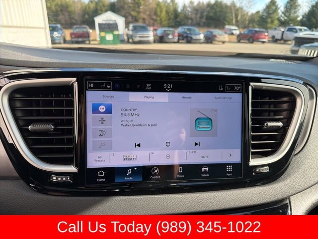 New 2026 Chrysler Voyager LX image 15