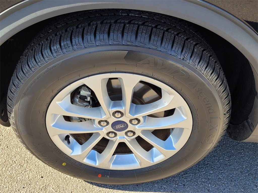 Used 2021 Ford Escape SE w/ Cold Weather Package image 14