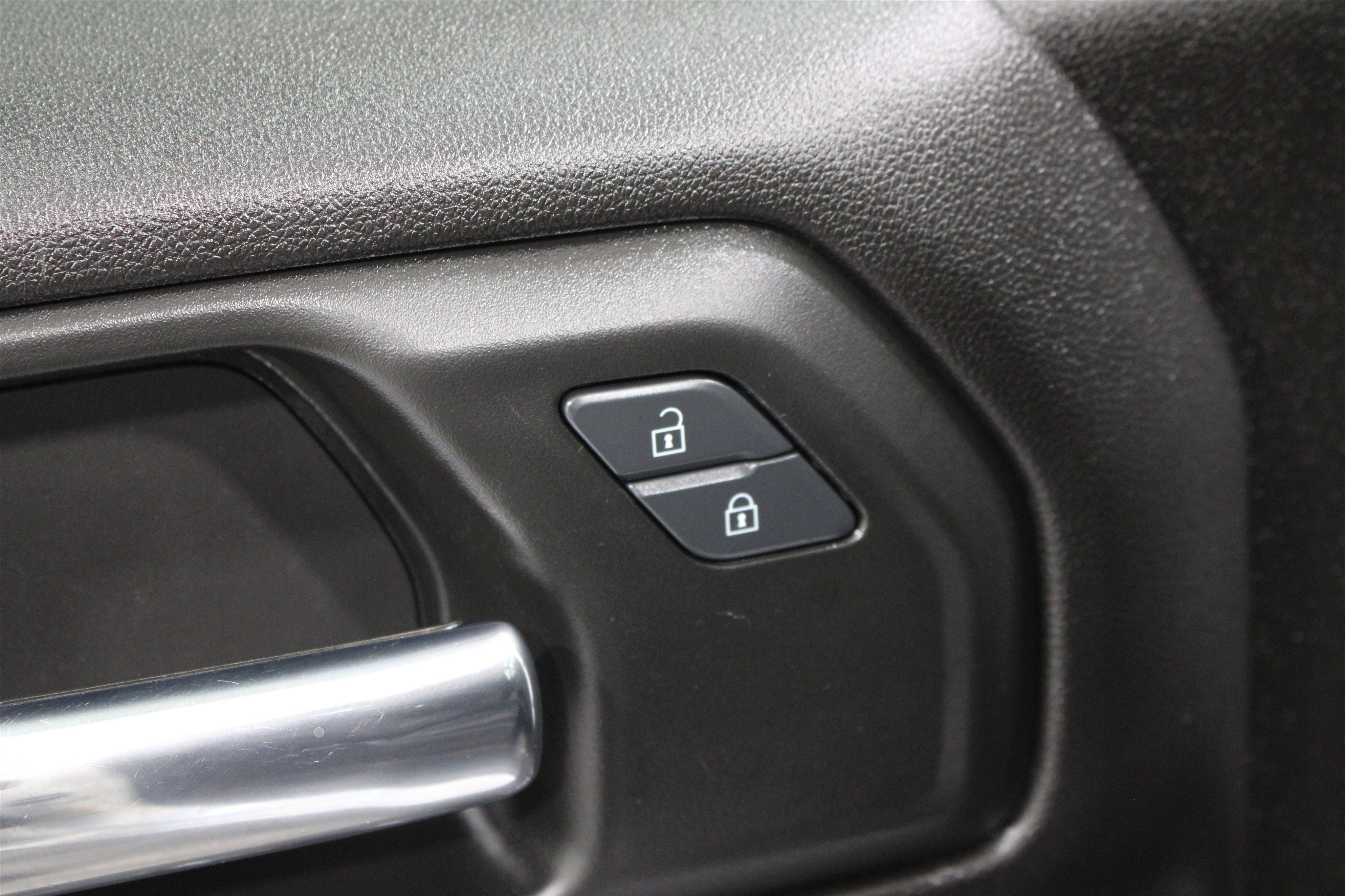 Used 2024 Chevrolet Silverado 1500 Custom RWD image 8
