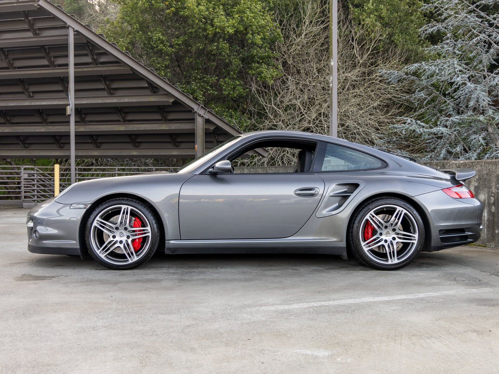 Used 2008 Porsche 911 Turbo image 2