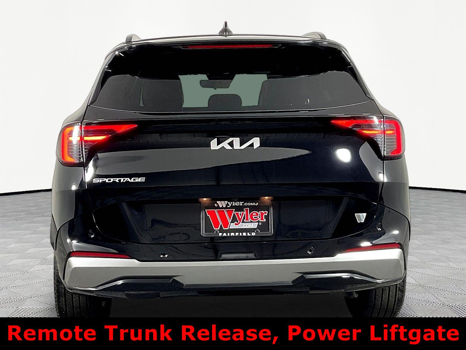 Certified 2026 Kia Sportage SX FWD image 5