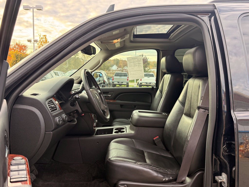 Used 2012 Chevrolet Tahoe LT w/ All-Star Edition AWD/4WD image 10