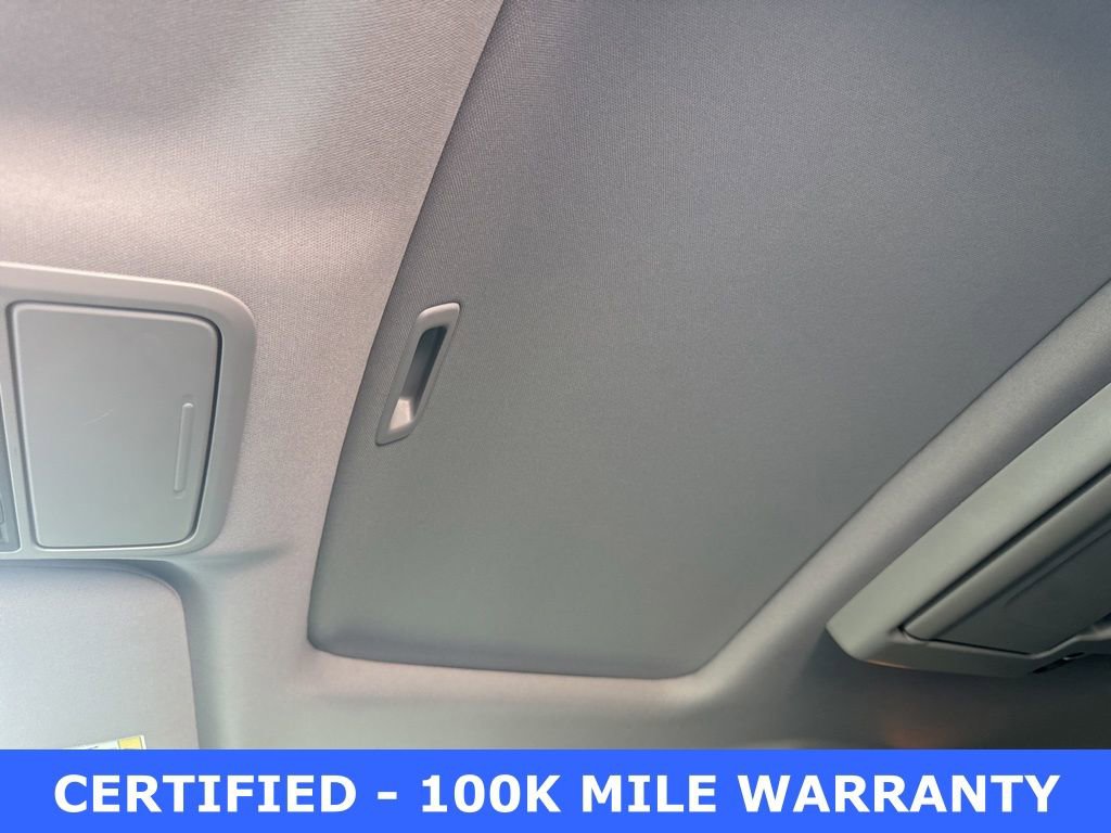 Used 2023 Honda Odyssey Elite image 25