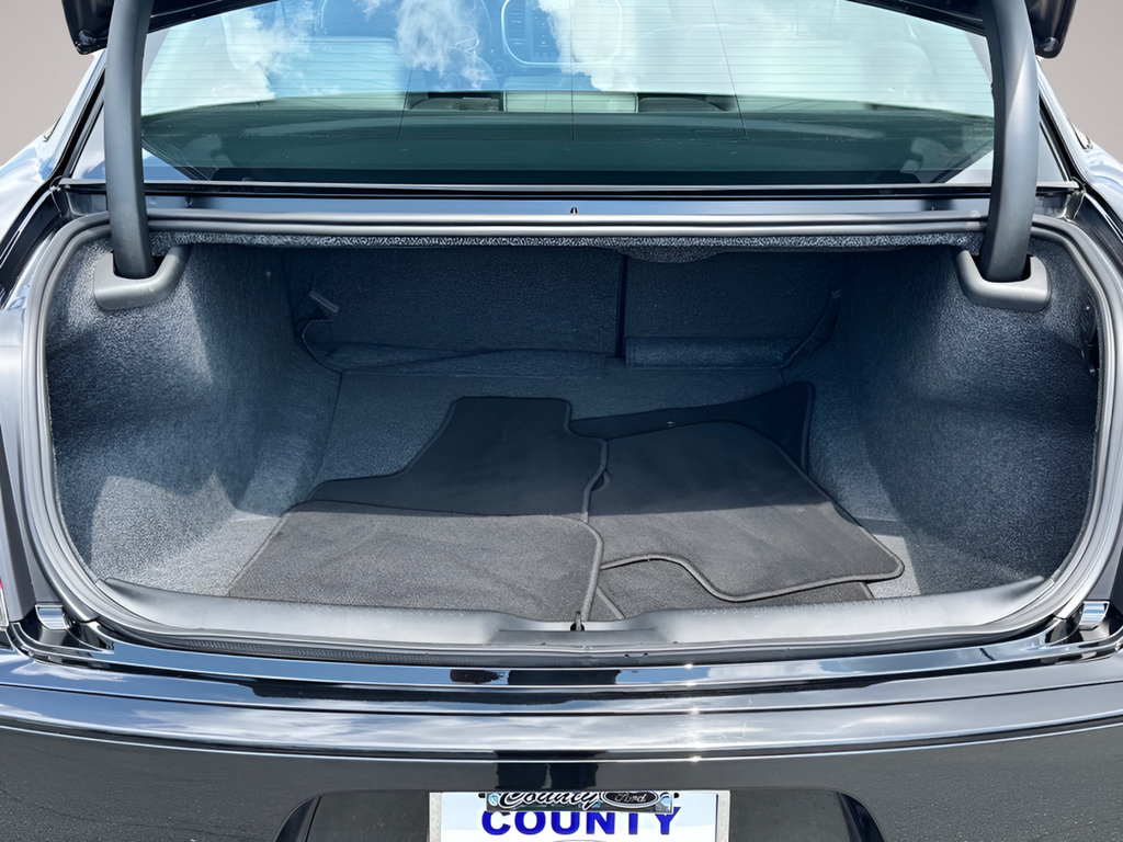 Used 2023 Chrysler 300 Touring L RWD image 21