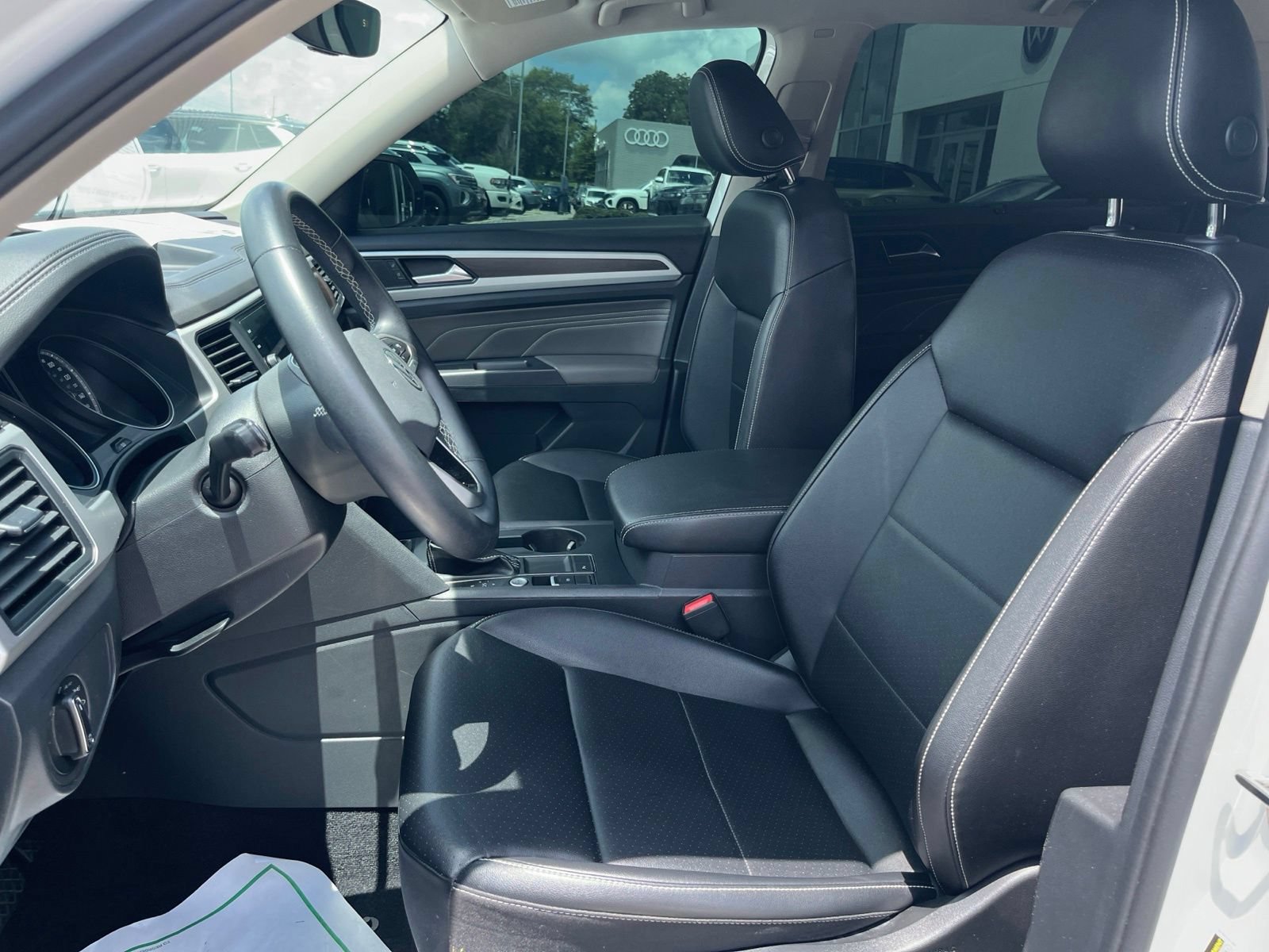 Used 2021 Volkswagen Atlas SE w/ Towing Package FWD image 28