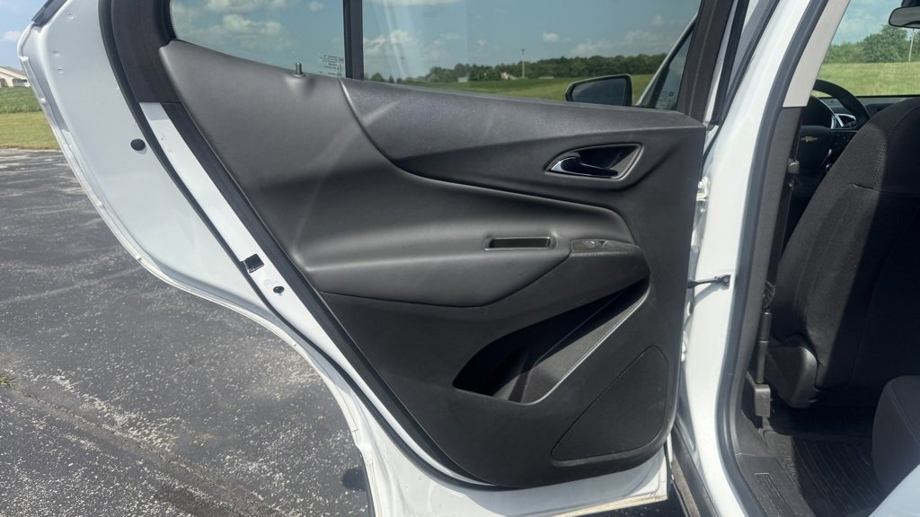 Used 2023 Chevrolet Equinox LT image 14