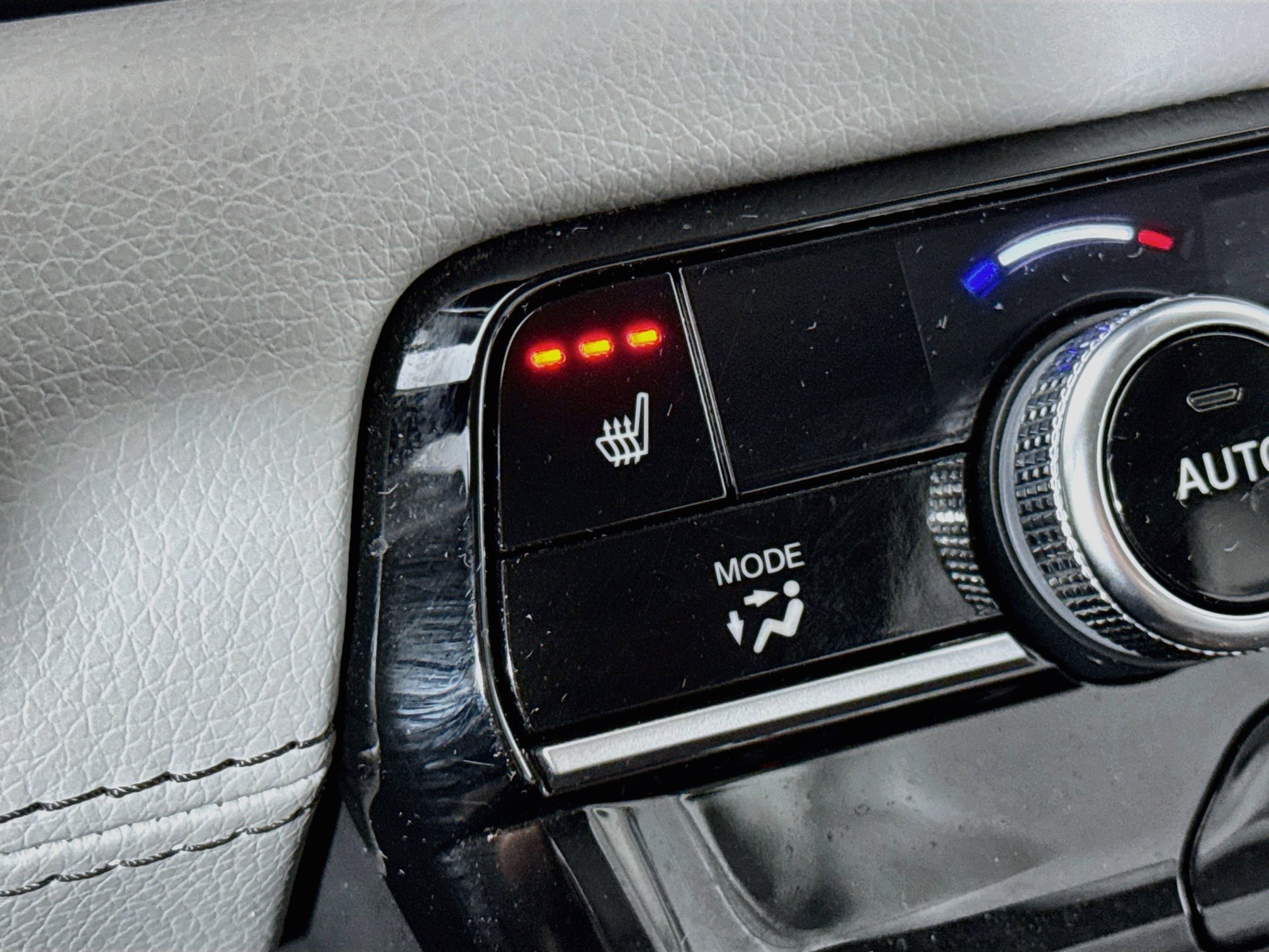Certified 2023 Honda Pilot Touring image 21