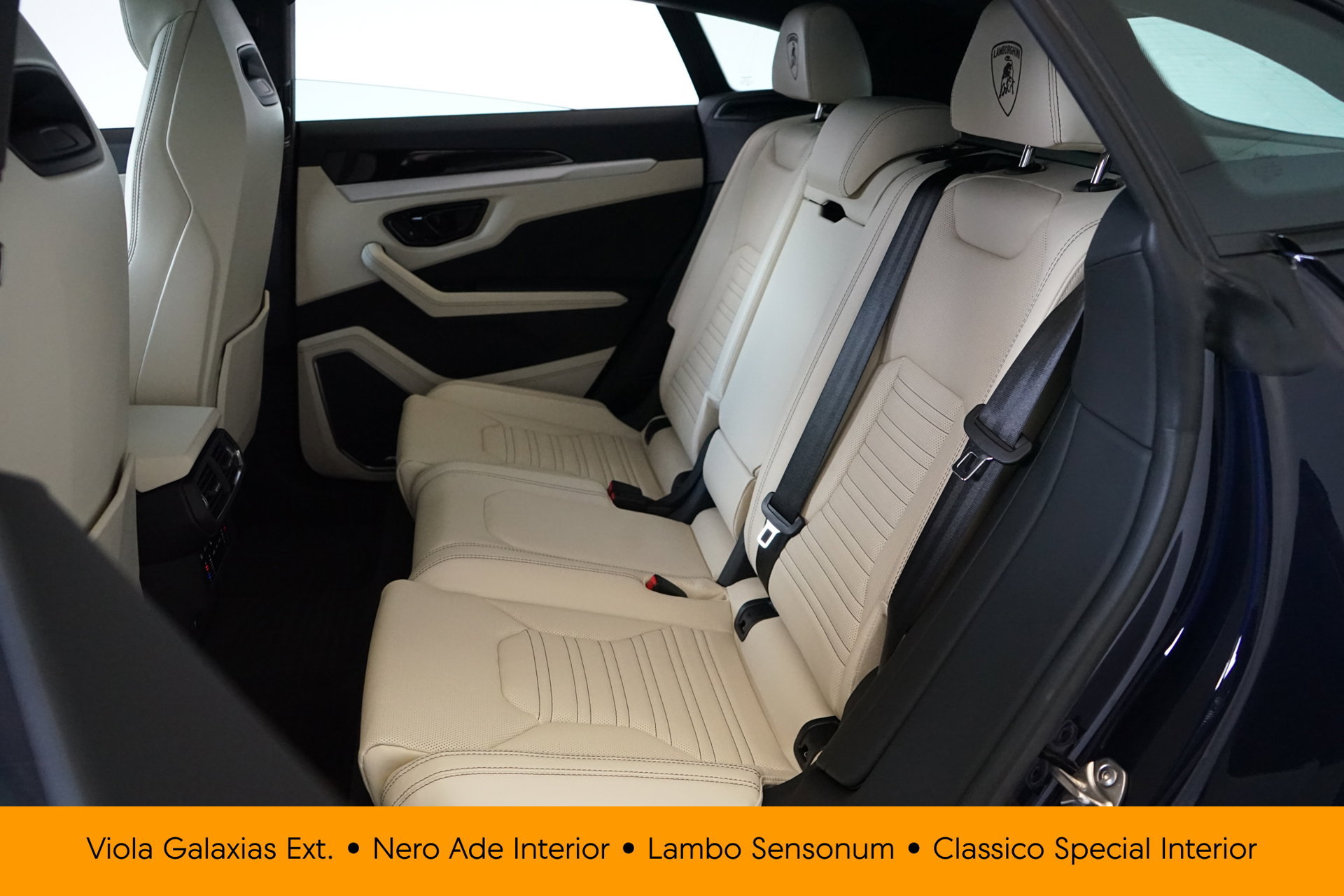 Used 2025 Lamborghini Urus SE AWD/4WD image 24
