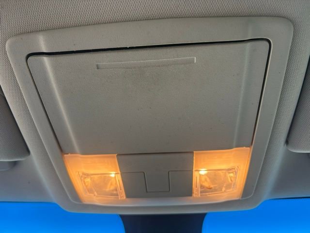 Used 2016 Ford Taurus SE FWD image 34