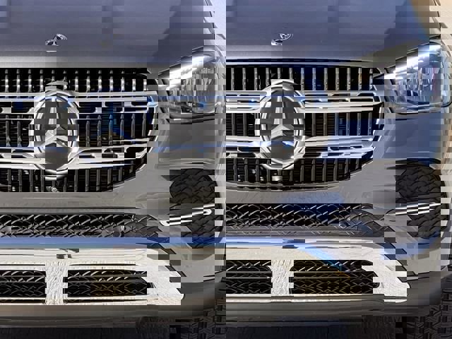 Used 2025 Mercedes-Benz GLE 450e 4MATIC image 10