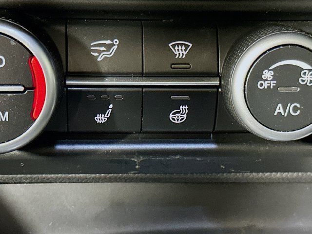 Used 2018 Alfa Romeo Stelvio Quadrifoglio w/ Driver Assist Dynamic Package AWD/4WD image 24