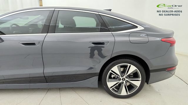 Used 2025 Audi A6 e-tron Premium Plus w/ Premium Plus RWD image 23
