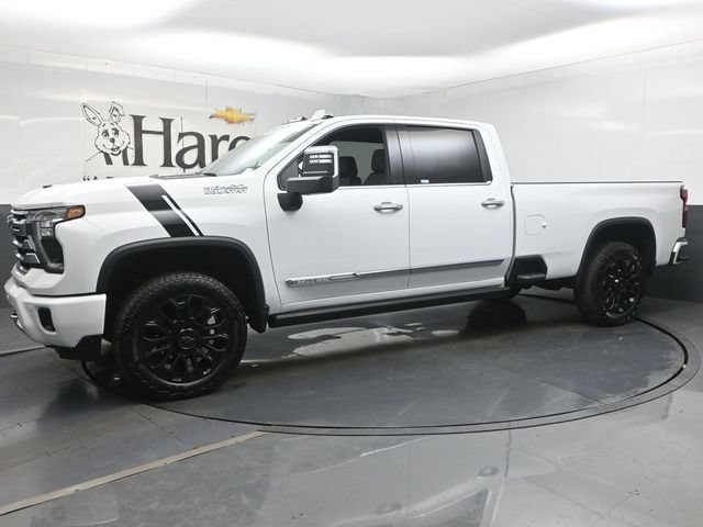 Used 2025 Chevrolet Silverado 2500 High Country w/ High Country Premium Package AWD/4WD image 29