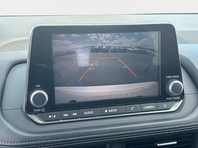Used 2024 Nissan Rogue SV FWD image 20