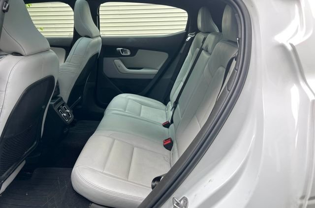 Used 2023 Polestar Polestar 2 w/ Pilot Pack AWD/4WD image 3