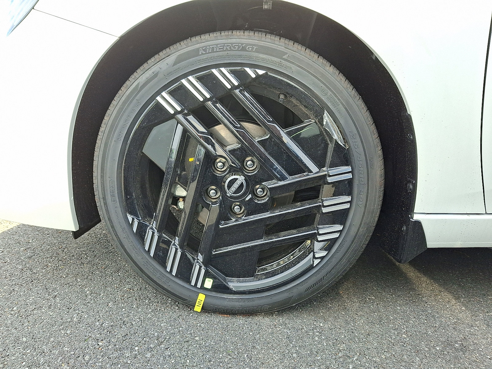 New 2026 Nissan Sentra SR w/ Floor Mat Package image 4