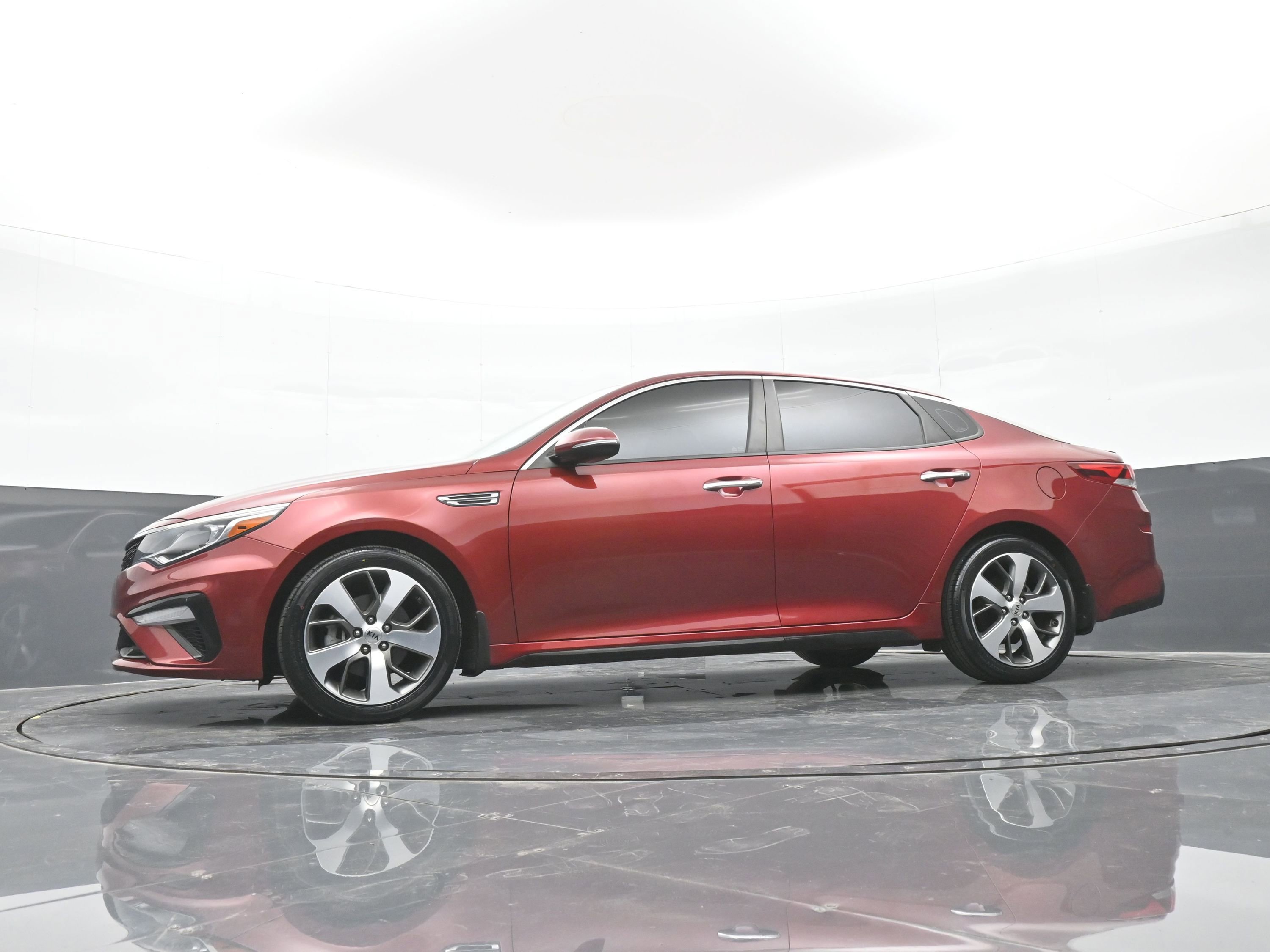 Used 2019 Kia Optima S image 41