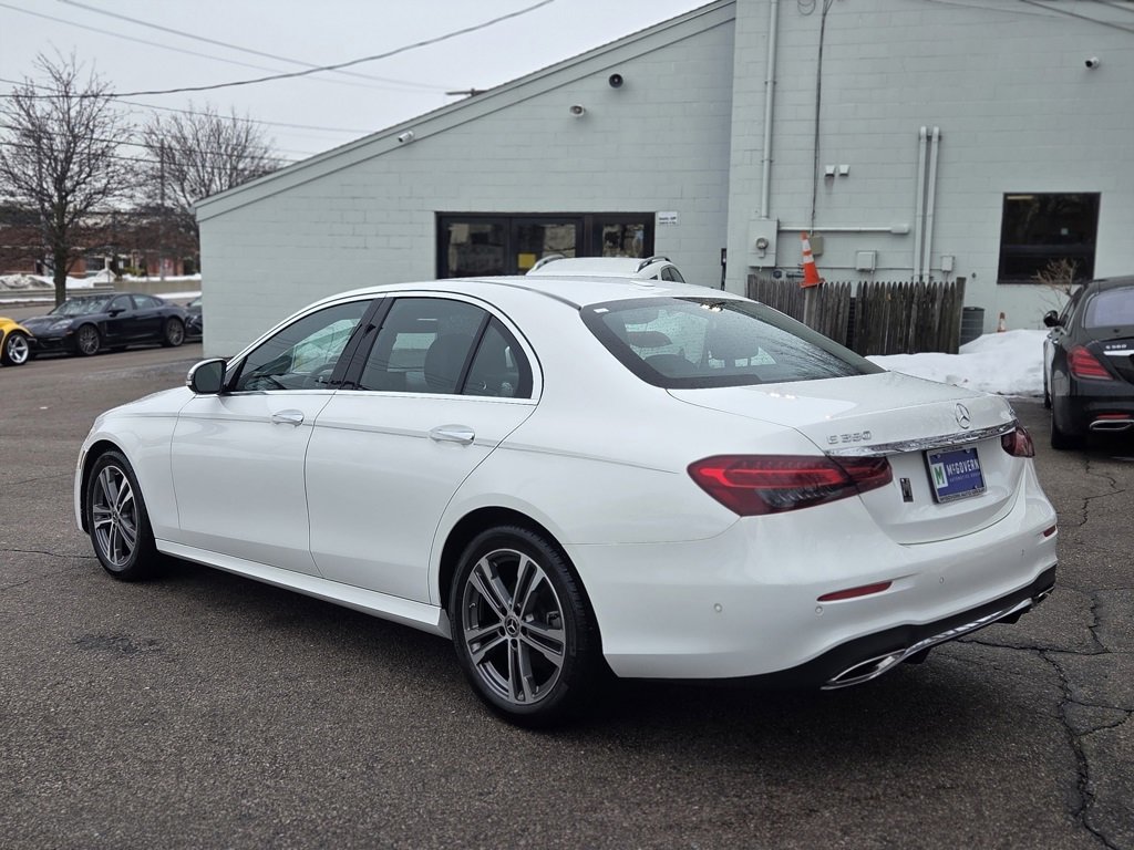 Used 2022 Mercedes-Benz E 350 4MATIC Sedan image 4