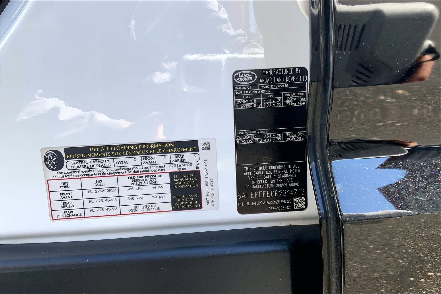 Certified 2024 Land Rover Defender 110 SE AWD/4WD image 33