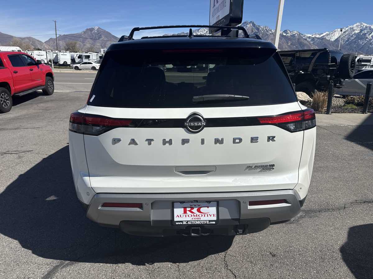 Used 2022 Nissan Pathfinder Platinum w/ Lighting Package (N93) AWD/4WD image 7