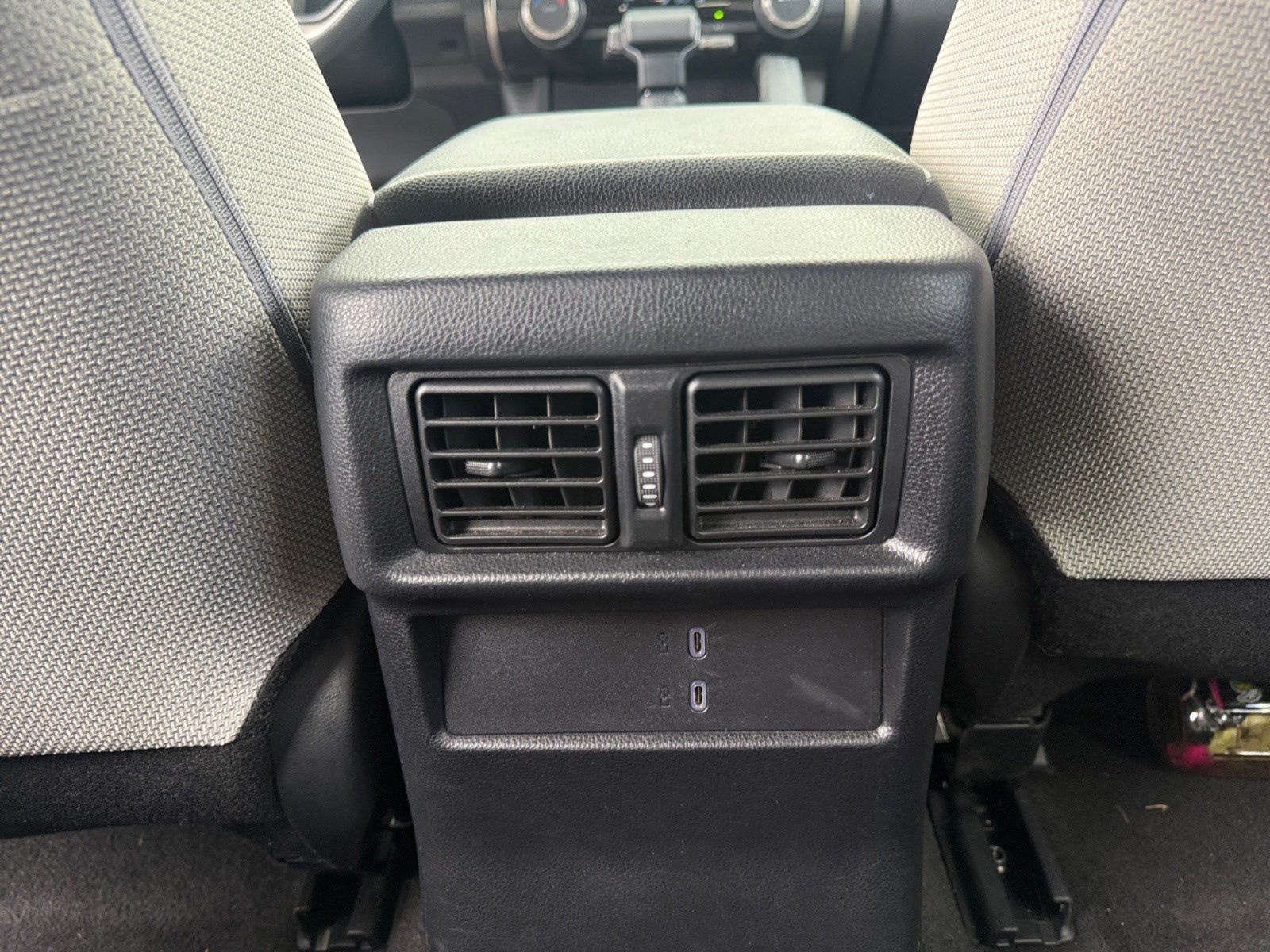 Used 2025 Toyota 4Runner SR5 AWD/4WD image 30