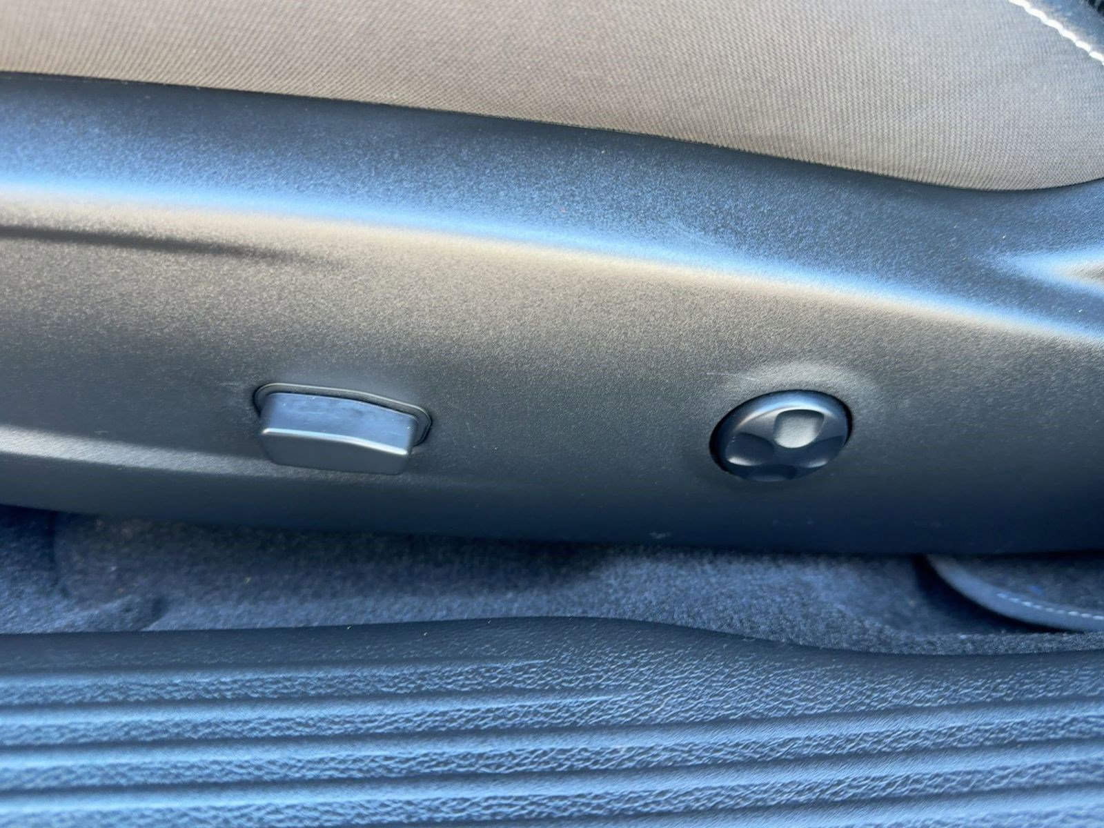 Used 2023 Dodge Challenger SRT Hellcat image 13