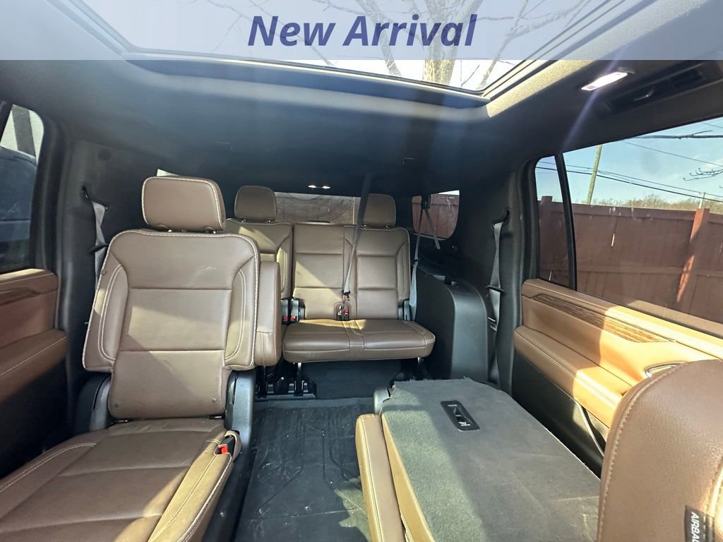 Used 2023 Chevrolet Suburban High Country w/ LPO, Illumination Package image 11