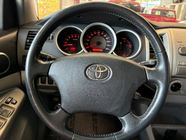Used 2007 Toyota Tacoma PreRunner w/ TRD Sport Pkg #1 RWD image 17